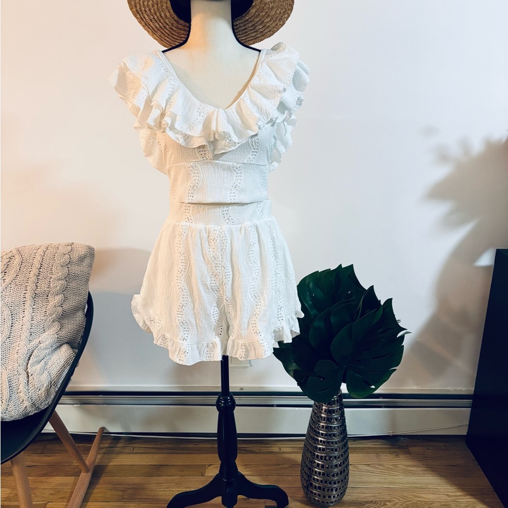 White Ruffled Shorts Set